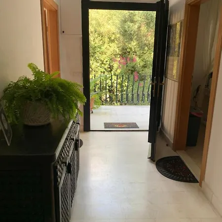 Guest house House Sveti Jakov